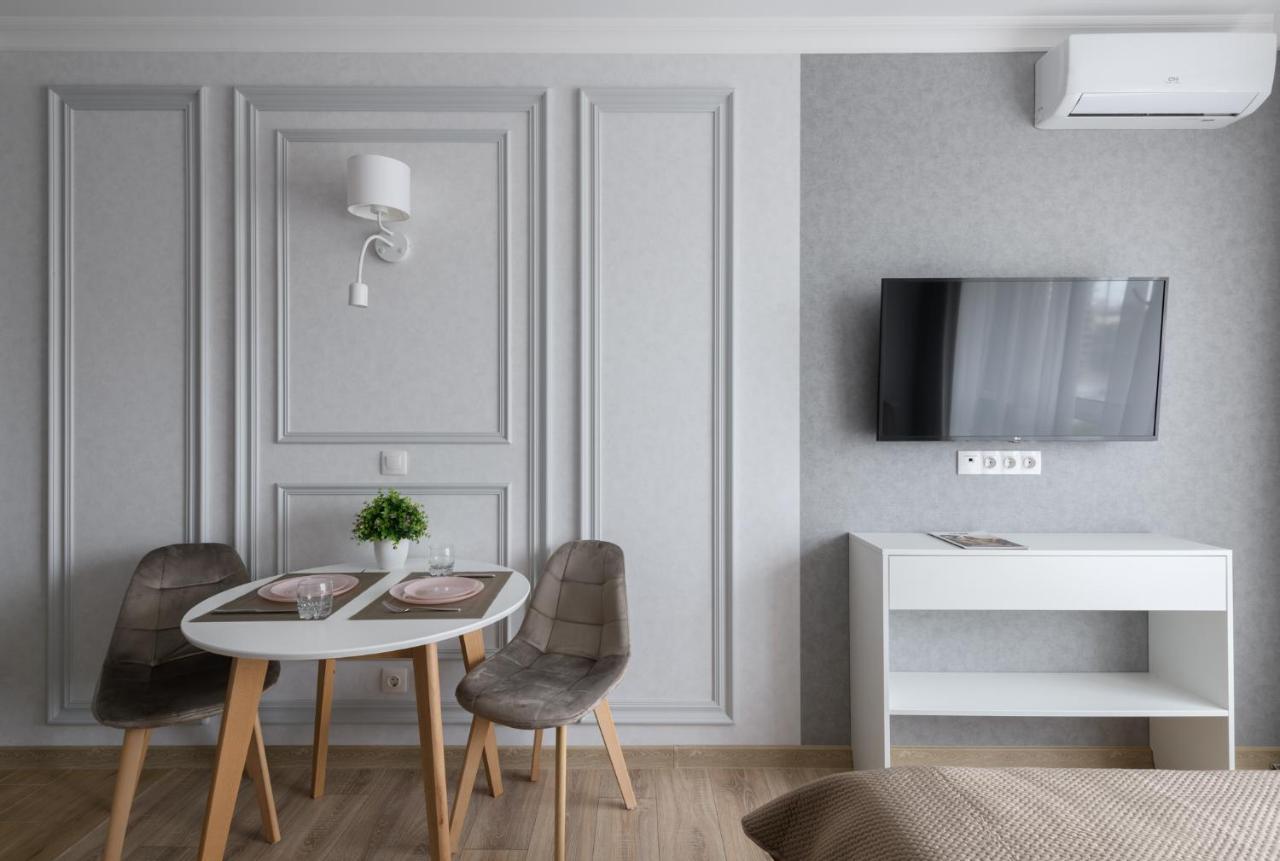 Modern New Cozy Apartment Kvartet Railway Station キエフ エクステリア 写真