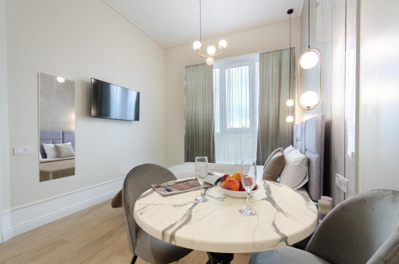 Modern New Cozy Apartment Kvartet Railway Station キエフ エクステリア 写真