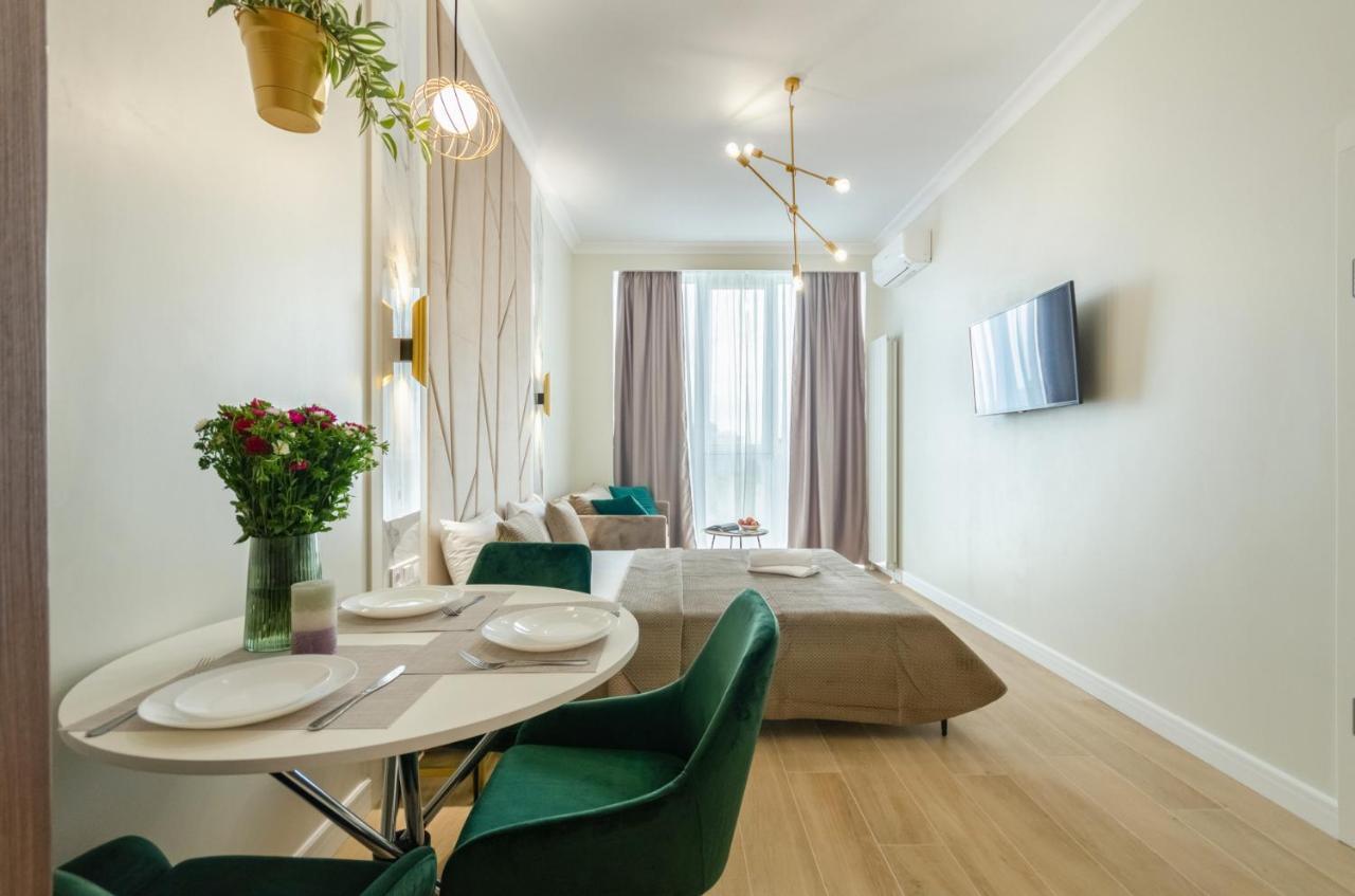 Modern New Cozy Apartment Kvartet Railway Station キエフ エクステリア 写真