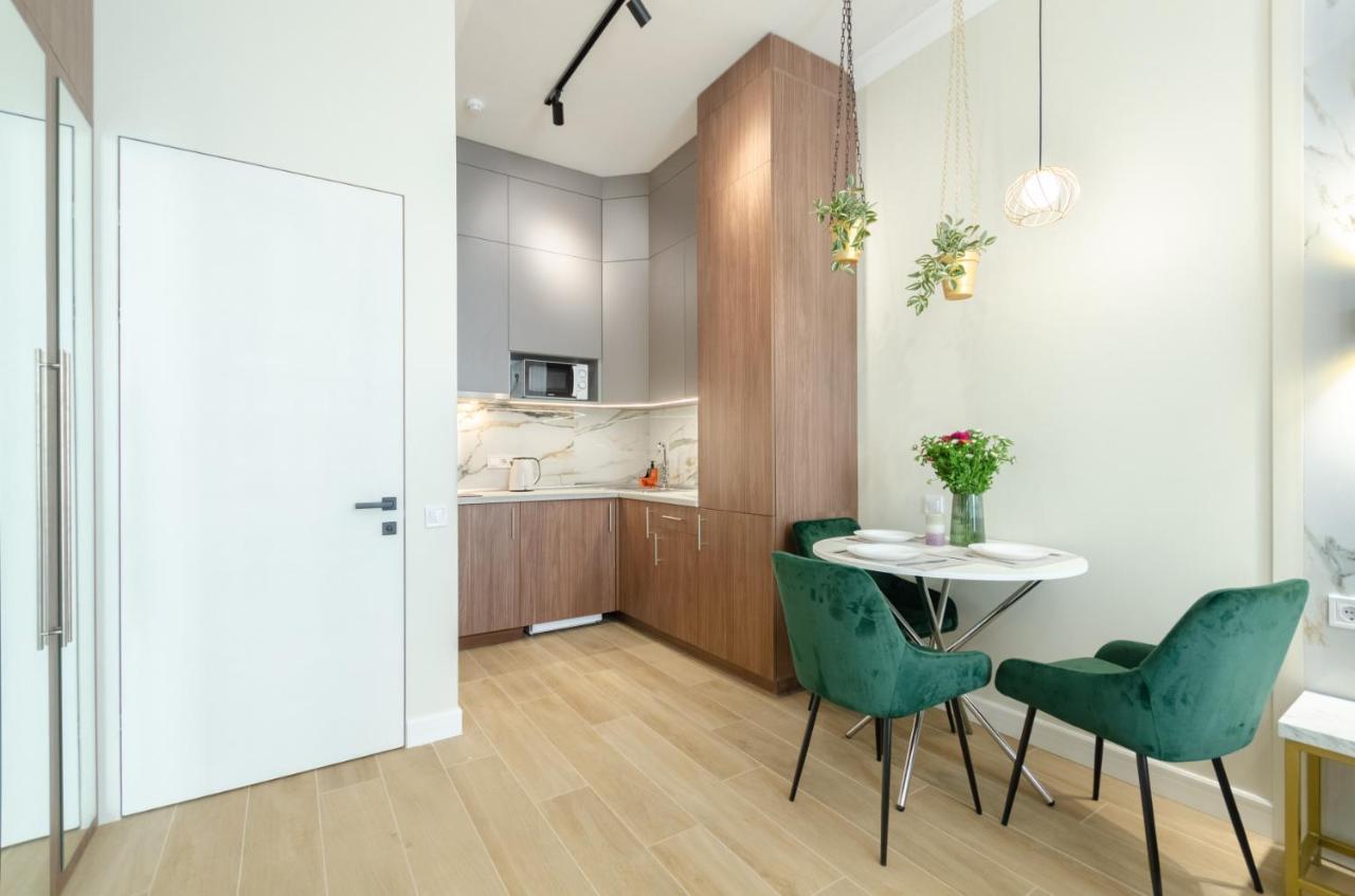 Modern New Cozy Apartment Kvartet Railway Station キエフ エクステリア 写真