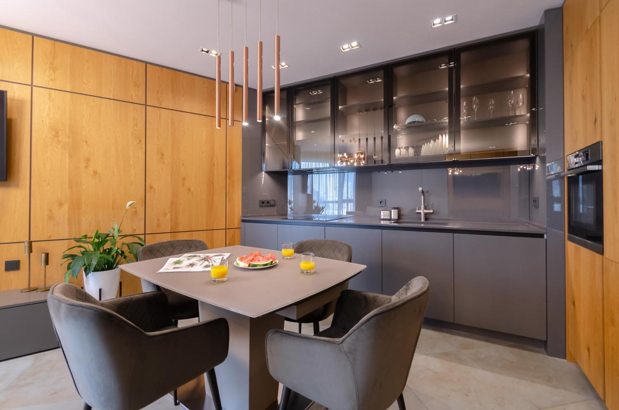 Modern New Cozy Apartment Kvartet Railway Station キエフ エクステリア 写真